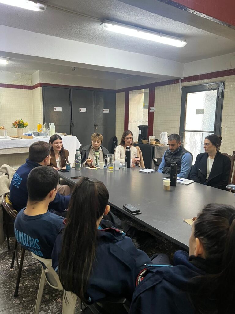 DESAYUNO DE CERCANIA BOMBEROS ESTACION V