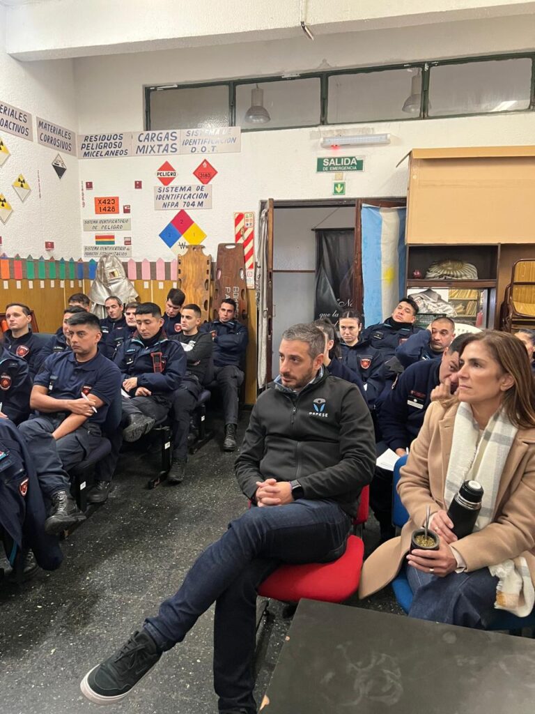 CHARLA PIASMO ESTACION VI BOMBEROS